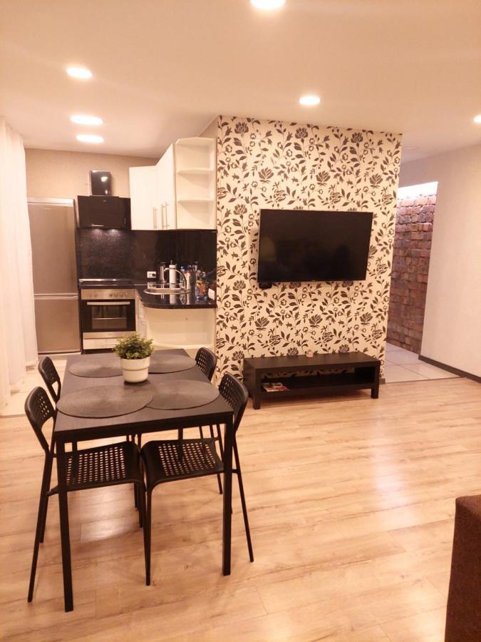 M14 Apartment Гулбене Екстер'єр фото