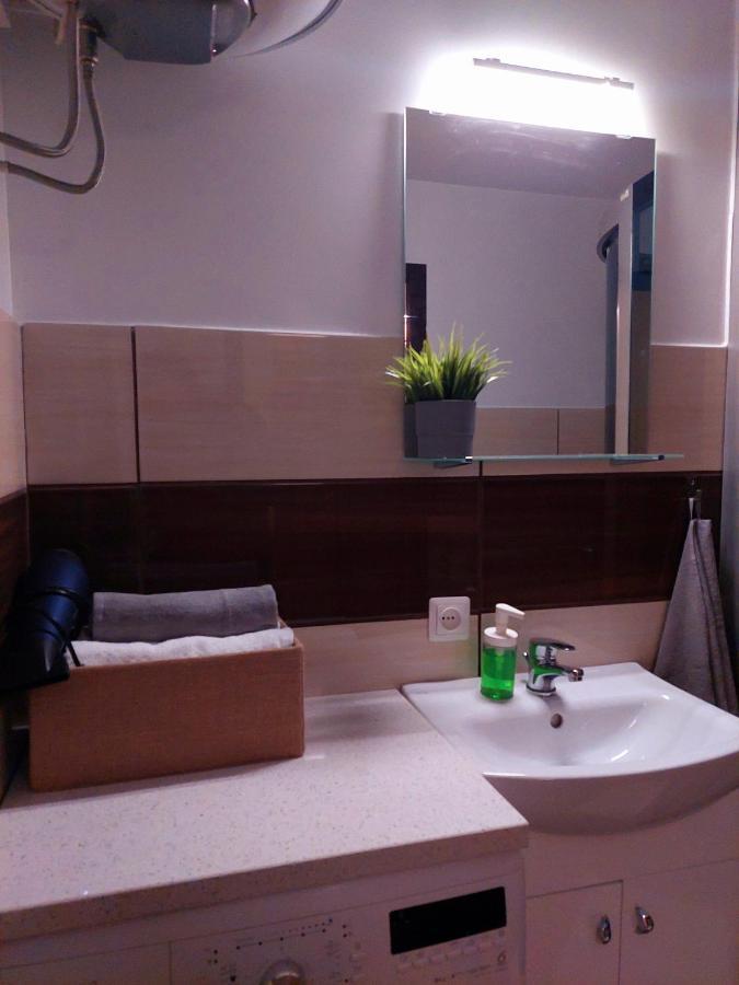 M14 Apartment Гулбене Екстер'єр фото